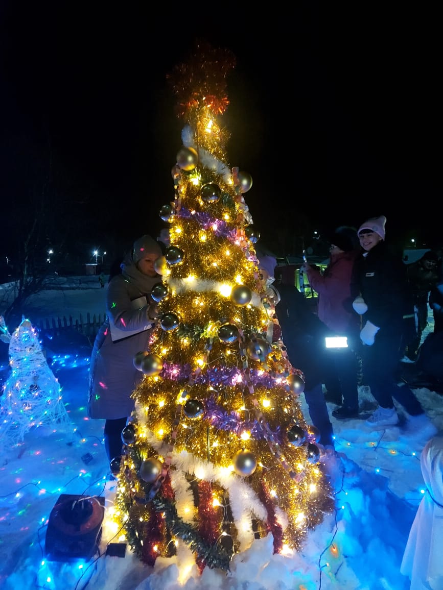 Лучший новогодний двор». | 30.12.2022 | Новости Оссора - БезФормата